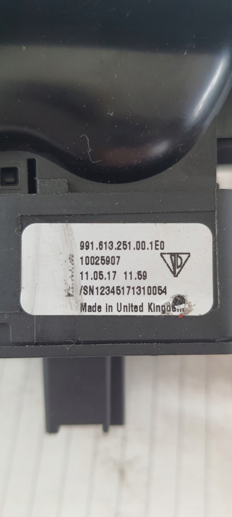 фото №5, Выключатель тормоза ручного porsche 911 991