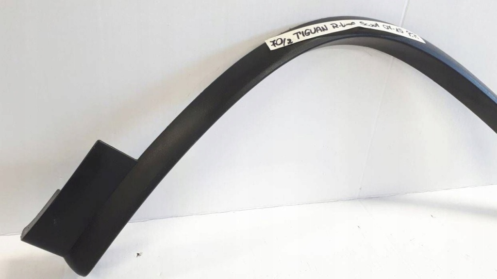 фото №2, Vw tiguan r-line scout 2007-2015 молдинг крила права перед