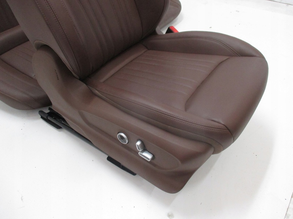 фото №11, Сиденья кожа обивка maserati grecale