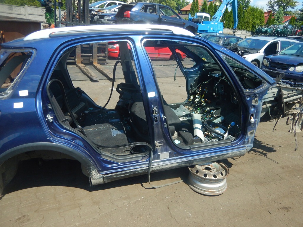 фото №1, Sedici 09- поріг правий блок двигуна середній чверть