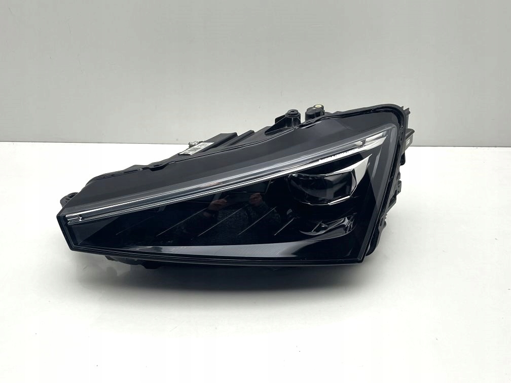 фото №1, Лампа передняя левая skoda scala full led 657941015a