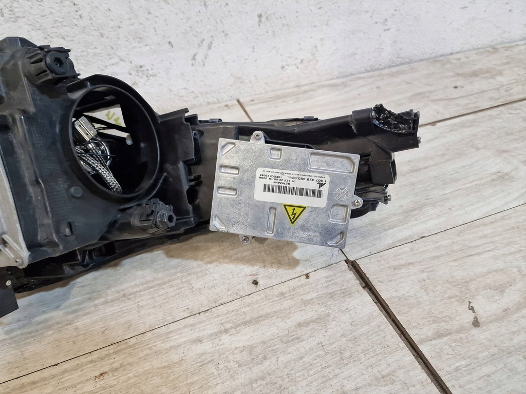 фото №10, Ferrari california 149m перед сторона правая лампа