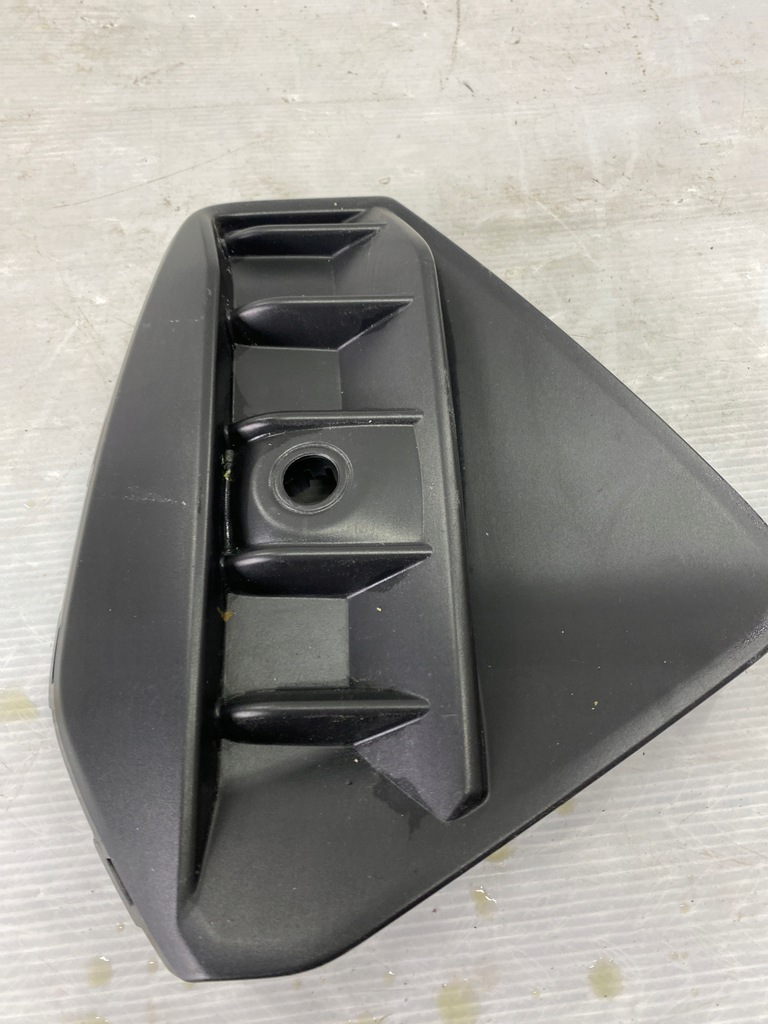 фото №9, Решётка бампера правый перед audi q4 e-tron 89a