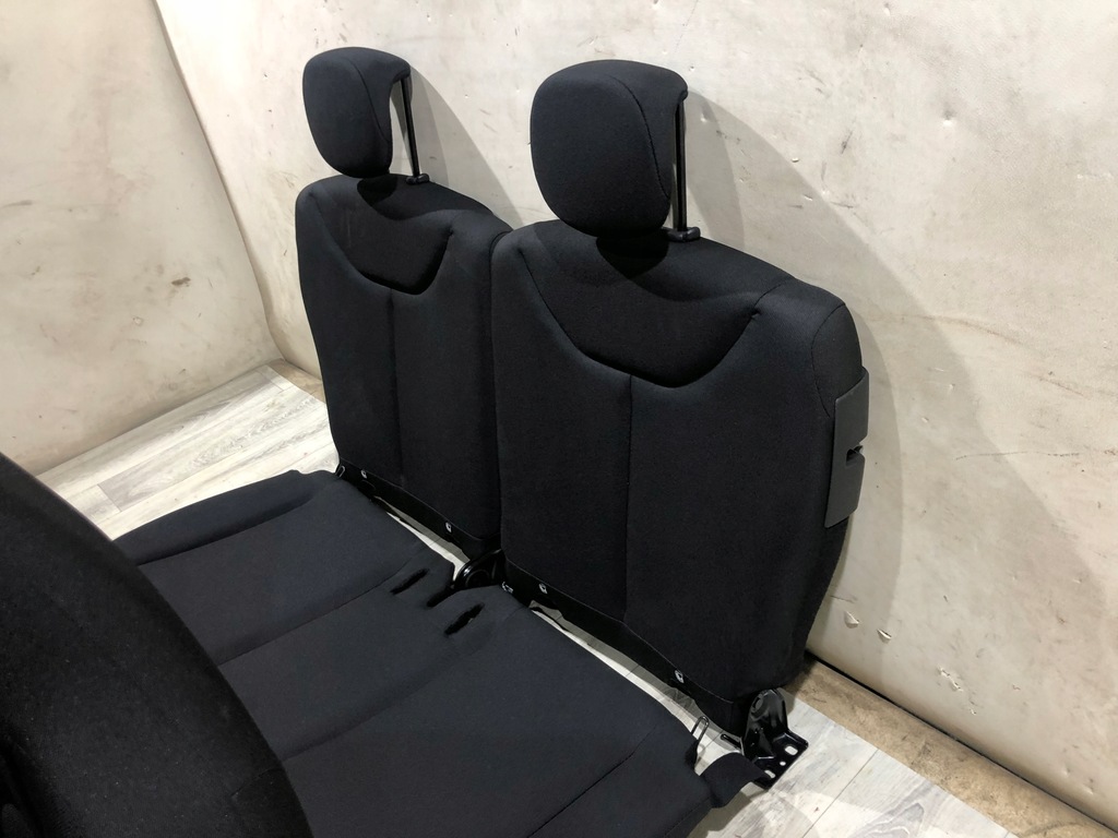 фото №7, Toyota aygo x 2022 сиденья заднее сиденье середина