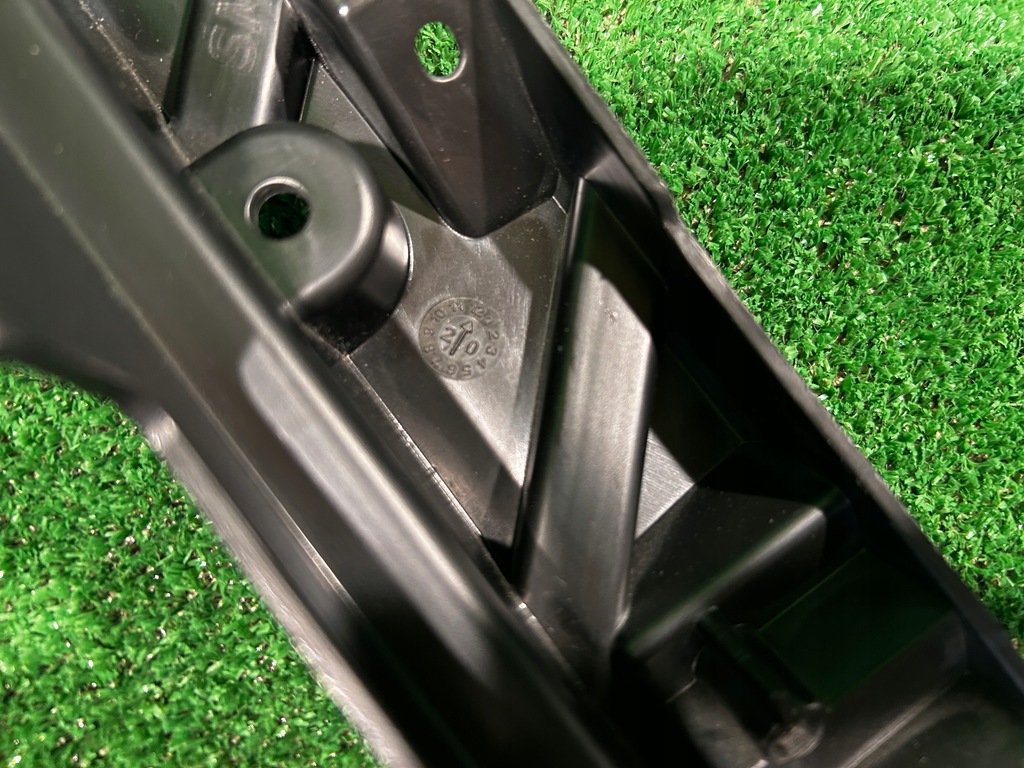 фото №15, Vw t-roc 2ga кронштейн направляющая бампера правый перед 2ga807724c