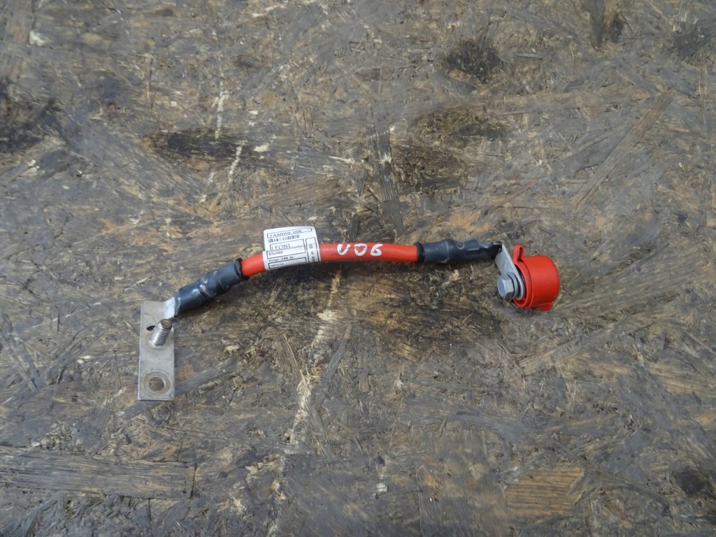 фото №1, Шланг кабель плюсовой bmw 2 u06