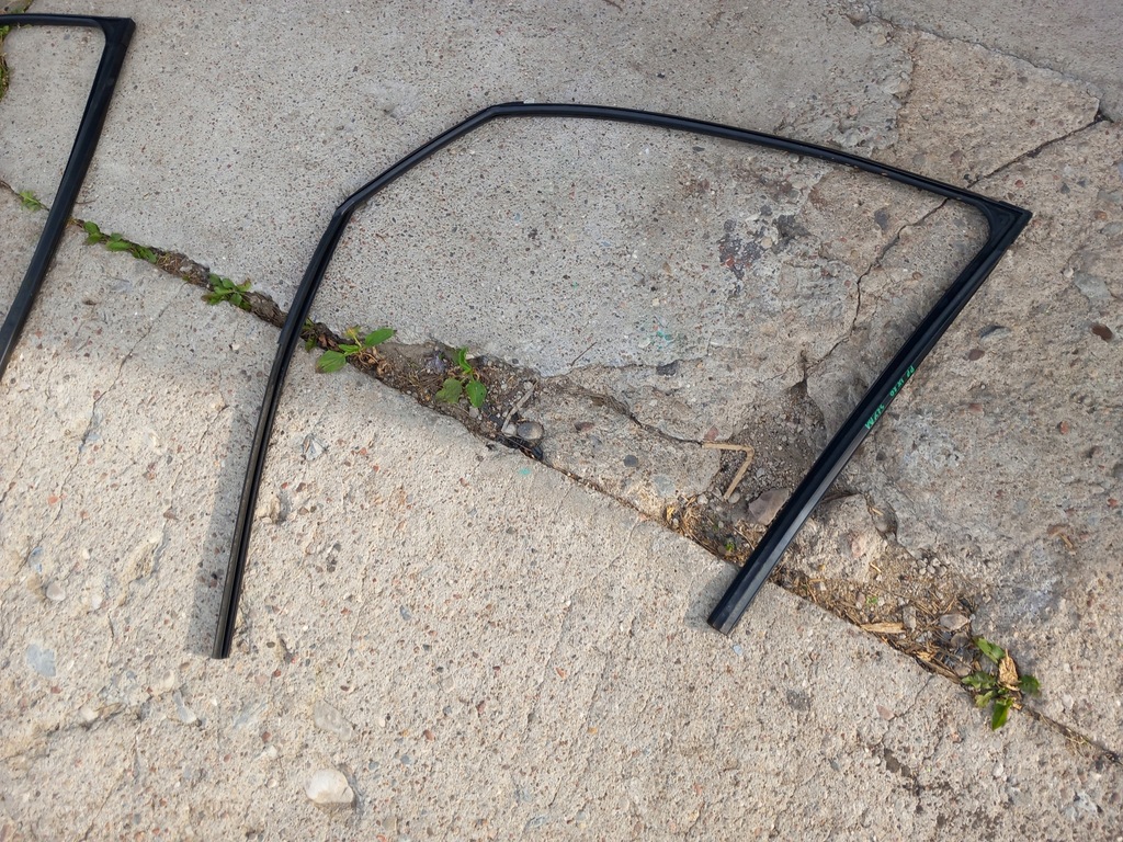 фото №1, Прокладка скло двері правий перед hyundai ix20