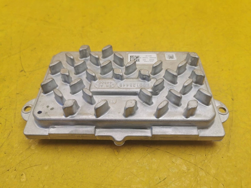 фото №1, Peugeot 2008 ii модуль przewtornica led l90174996