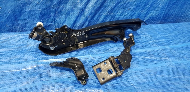 фото №1, Honda odyssey v петли направляющие ролики дверь 17-24