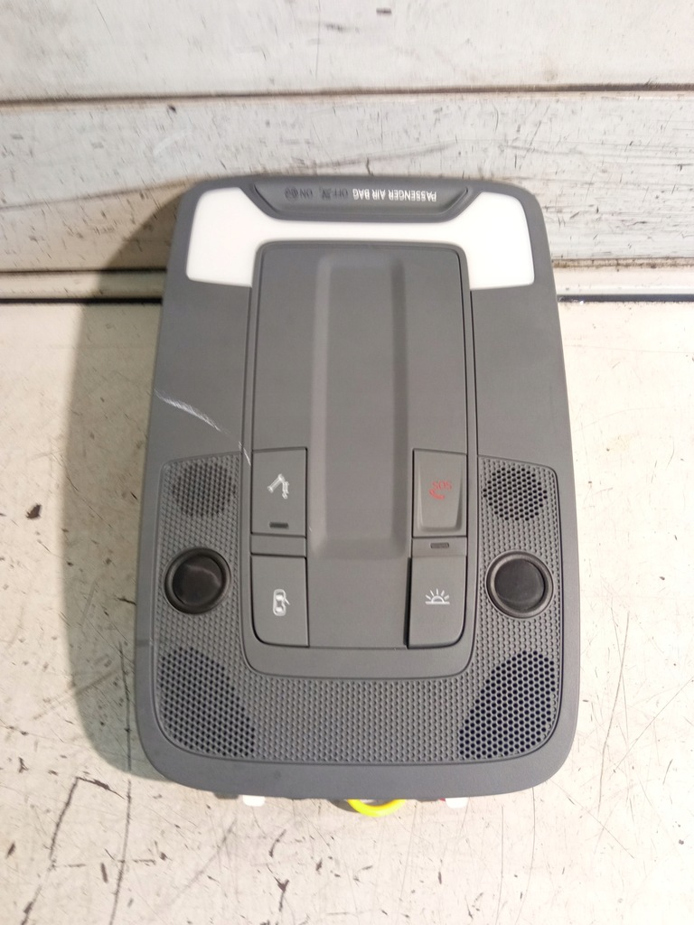 фото №1, Audi a3 8y лампа освещение кабины