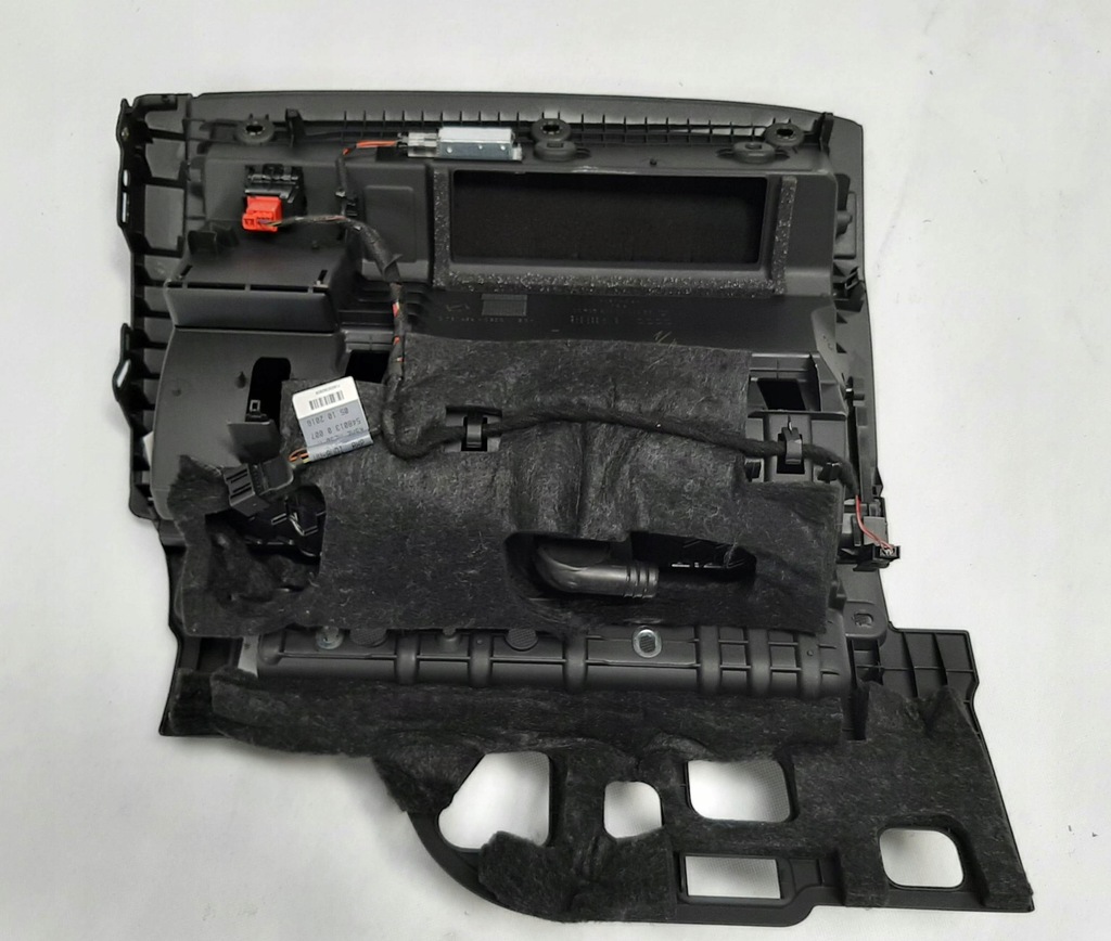 фото №5, Audi a4 b9 бардачок 8w1880302 6ps