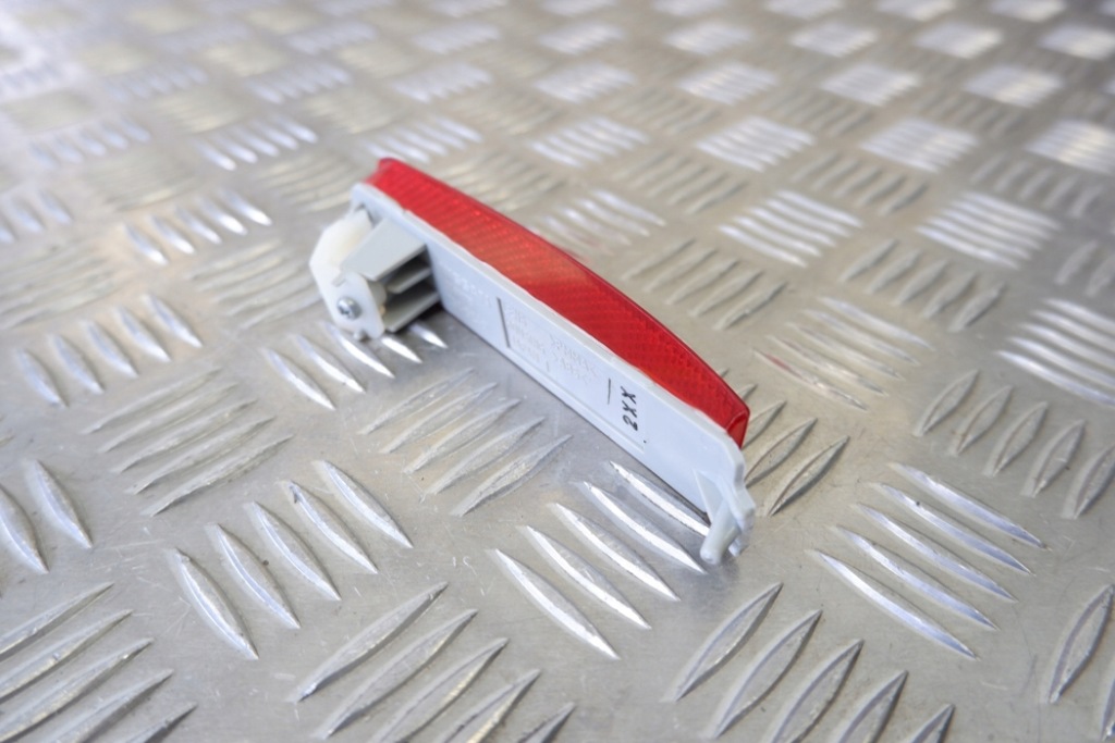 фото №7, Лівий відбивач заднього бампера nissan juke f15 25052461 1.6l бензиновий 86kw