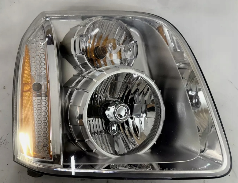 фото №1, Лампа передня gmc yukon 2007/2014