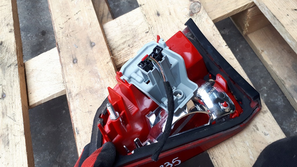 фото №8, A4 b8 s4 лампа led левая левый задняя w крышка kombi