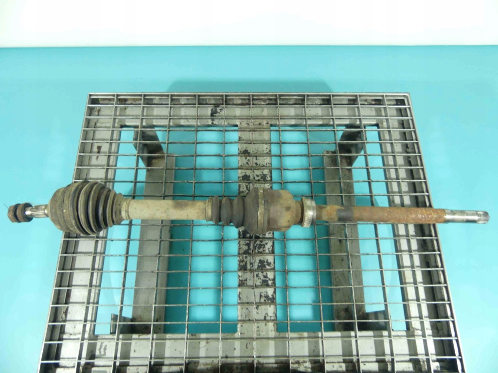 фото №1, Приводной вал правая peugeot 307 2.0 hdi механическая коробка передач 6b