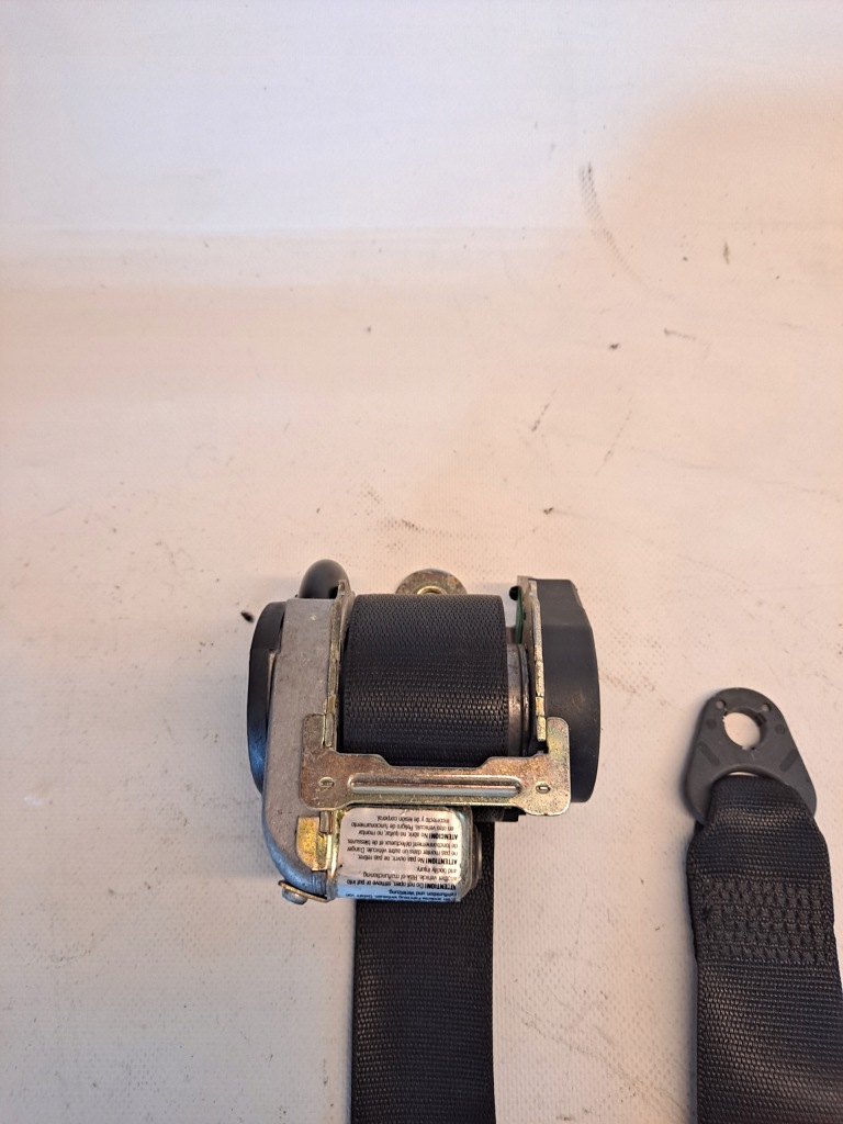 фото №4, Pas безпеки правий перед mercedes slk r170