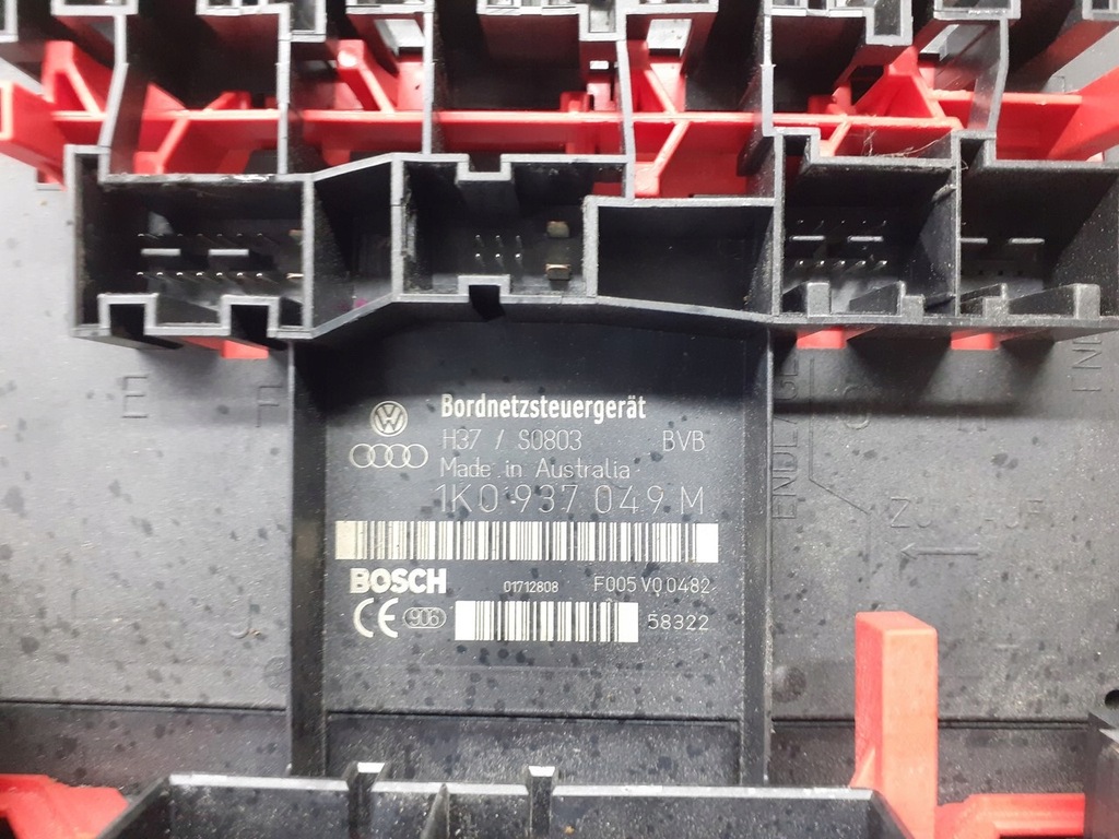 фото №3, Модуль блок управления бортовой сетью vw golf v 1.6 1k0937049m