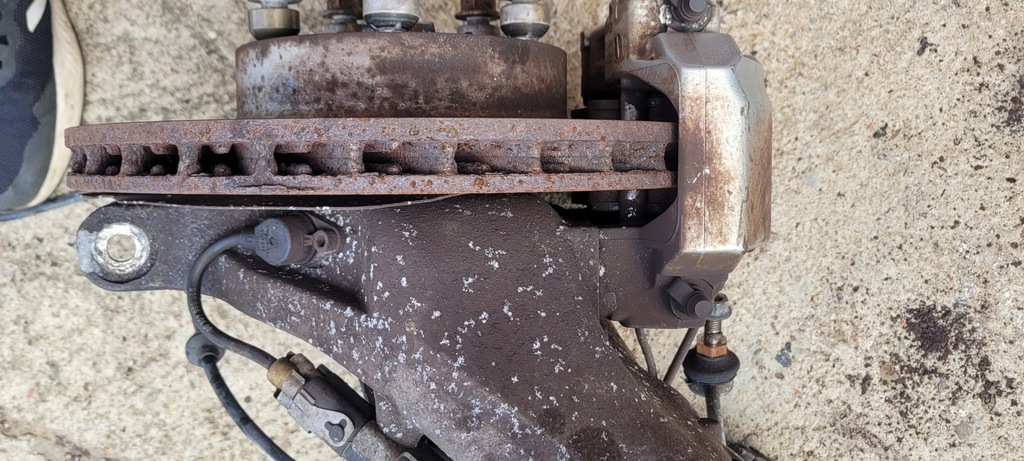 фото №8, Суппорт тормозной левый правый перед porsche 911 996 997 996351425 996351426