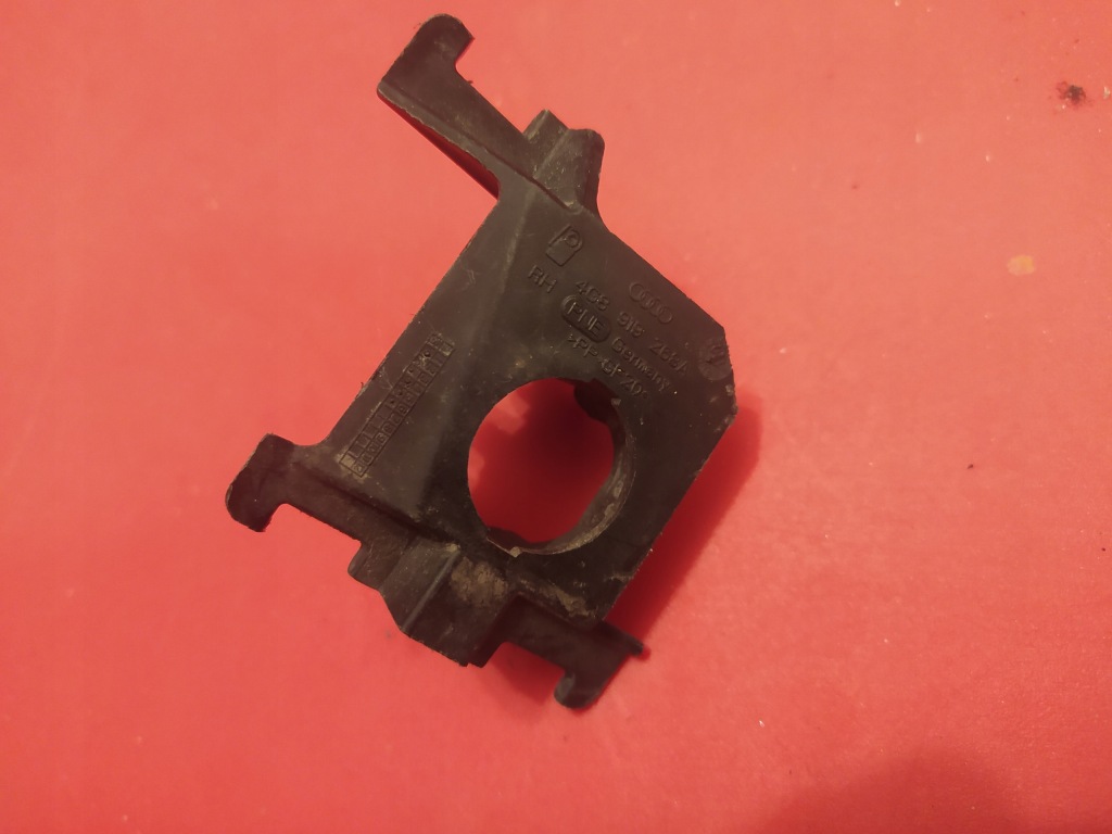 фото №1, Кронштейн pdc правий перед audi a7 i 4g 10-17 lift