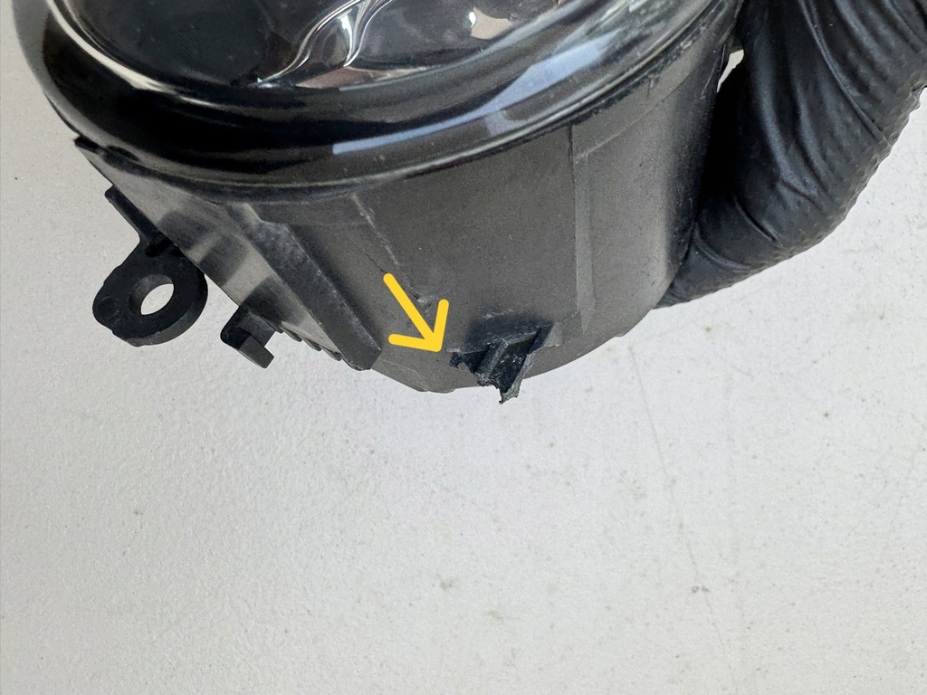 фото №11, Suzuki swift 6 vi 17-24r лампа противотуманная обшивка универсальная