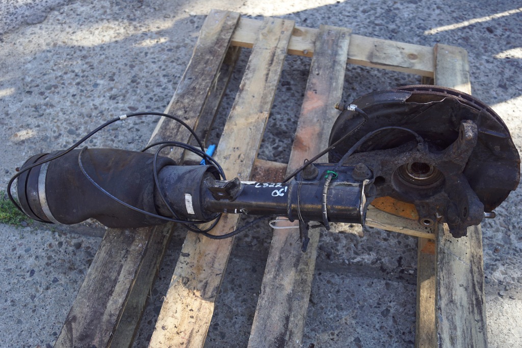 фото №4, Поворотный кулак пневмоподушка левый перед range l322 3.0d