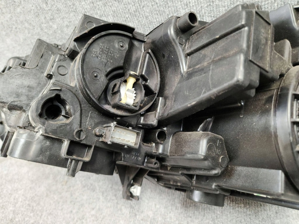 Фара фара передняя перед правый  - opel crossland x full led рестайлинг  20-24 Доставка