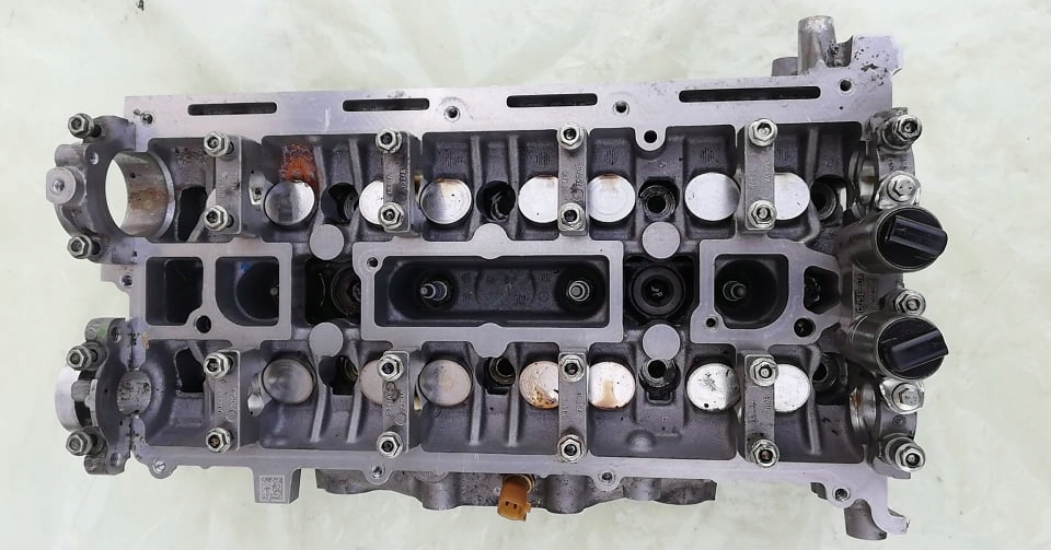 фото №11, Головка двигуна ford kuga, ford mondeo 2,0 ecoboost europa góra двигуна