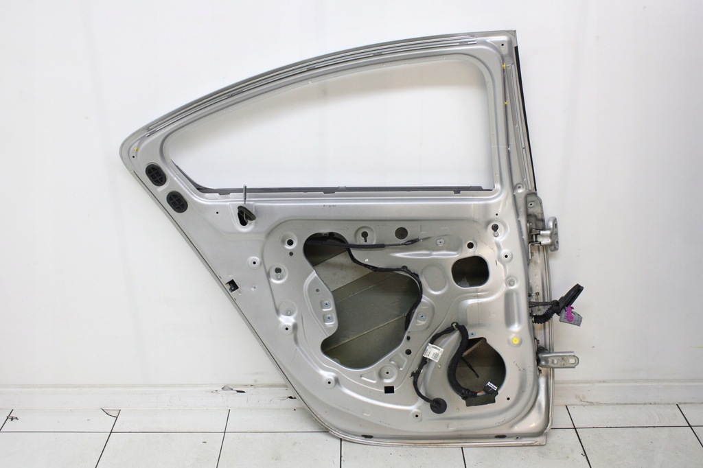 фото №6, Opel ampera chevrolet volt 10r- двері ліва задні лівий задня