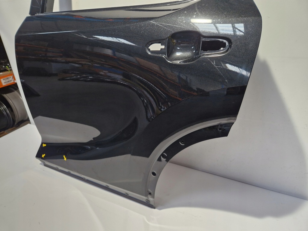 Дверь левое  задняя lexus rx v 22- оригинал Недорого