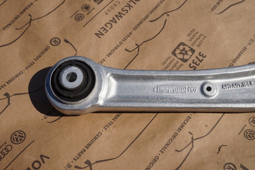 фото №9, Рычаг правый audi a6 c8 4k 4m0407156e