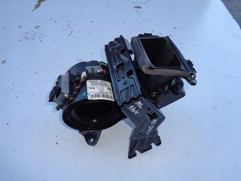 фото №1, Отопитель задняя a16483000080 mercedes ml w164