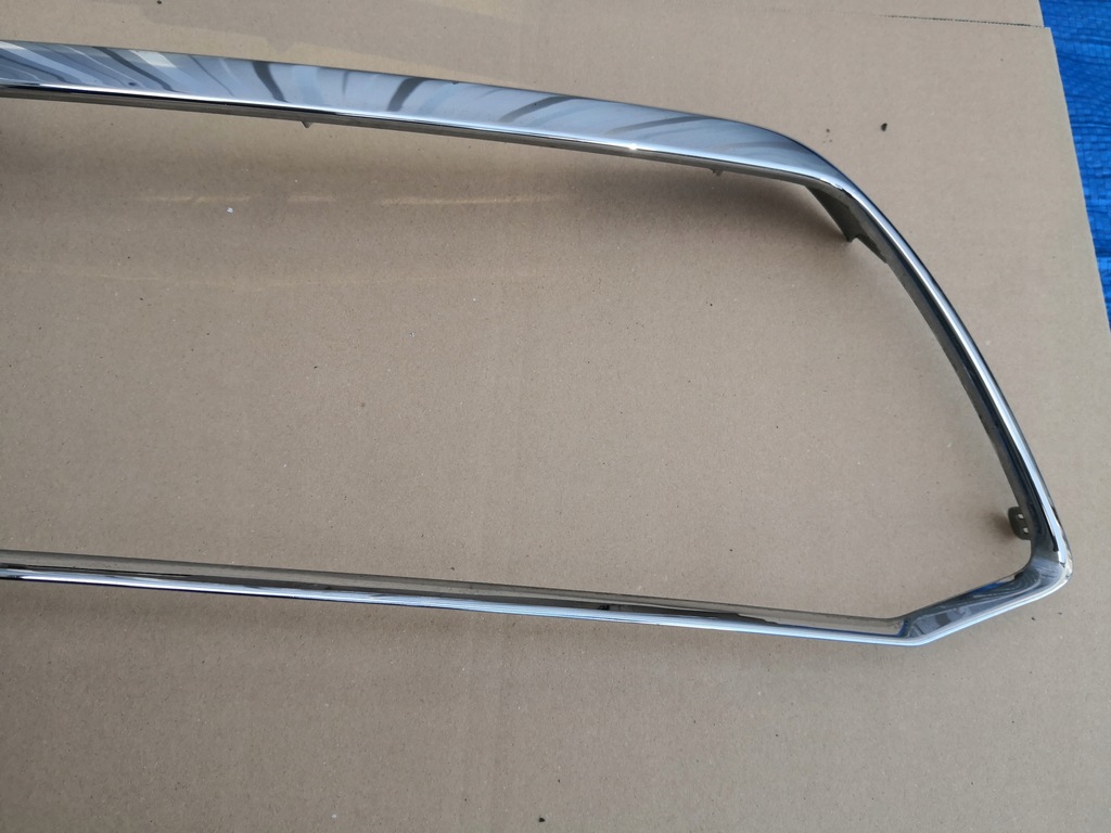 фото №7, Toyota highlander ii 07- хром бампер перед решётка радиатора