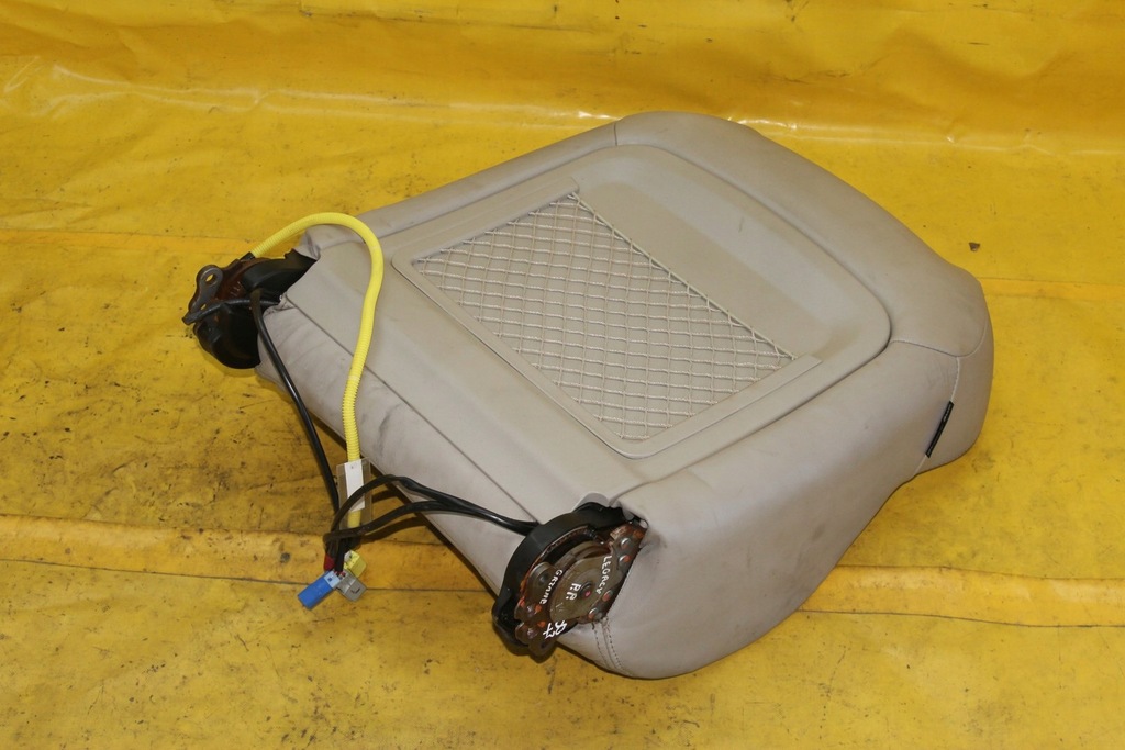 фото №8, Спинка сидіння правий перед legacy iv kombi підігрів