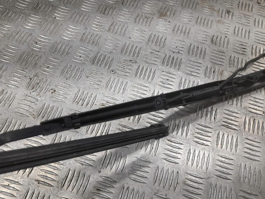 фото №7, Chevrolet corvette перед правая рычаги дворник