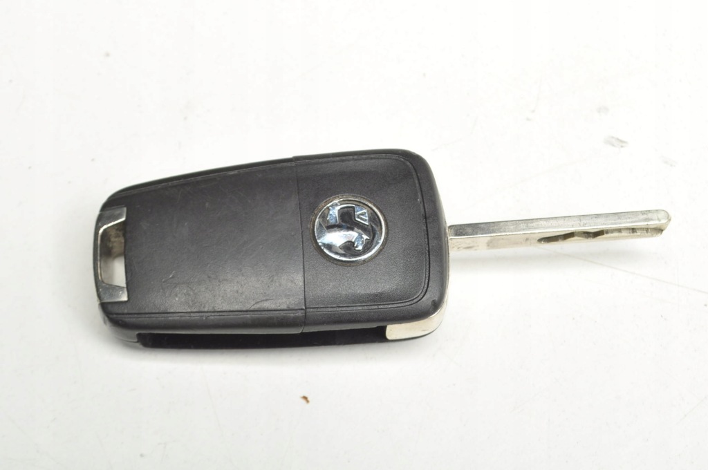 Купити Opel corsa e перемикач комбінований 39011423 13496350 13383062 13482239