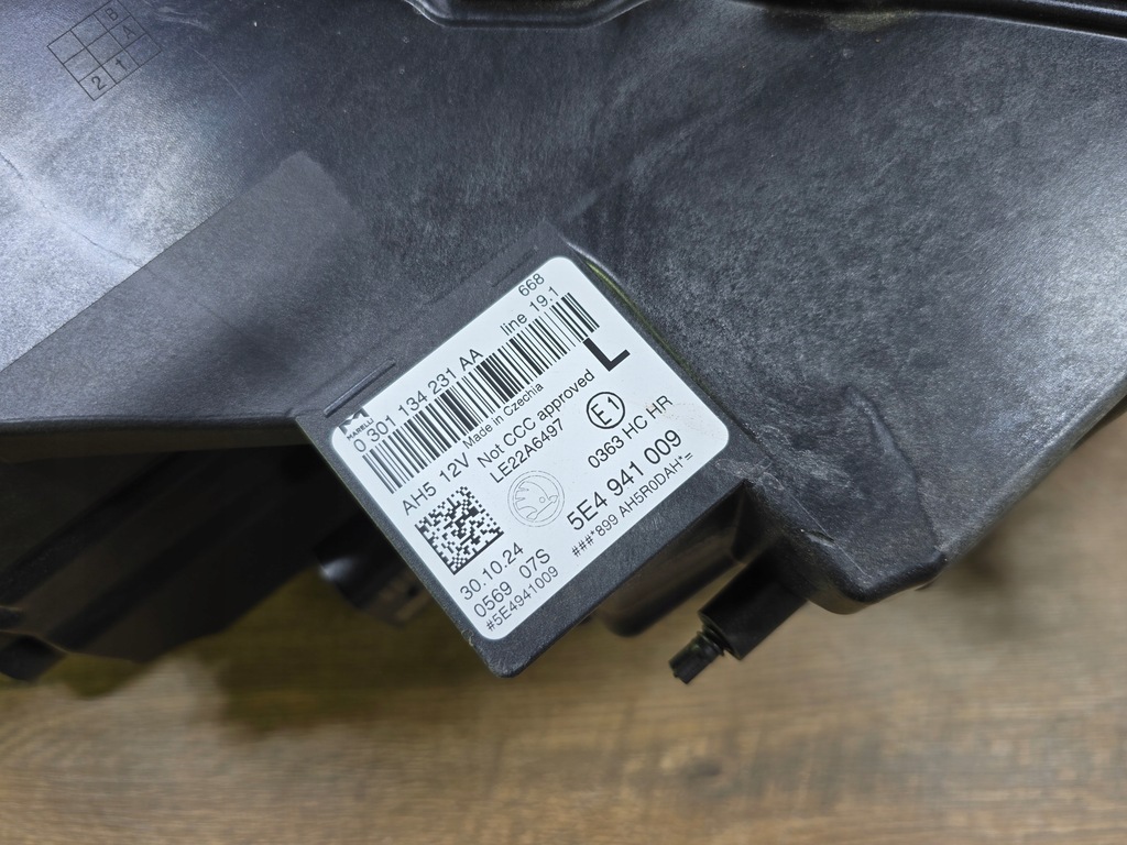 фото №8, Skoda octavia iv lift лампа перед передняя левая 5e4941009