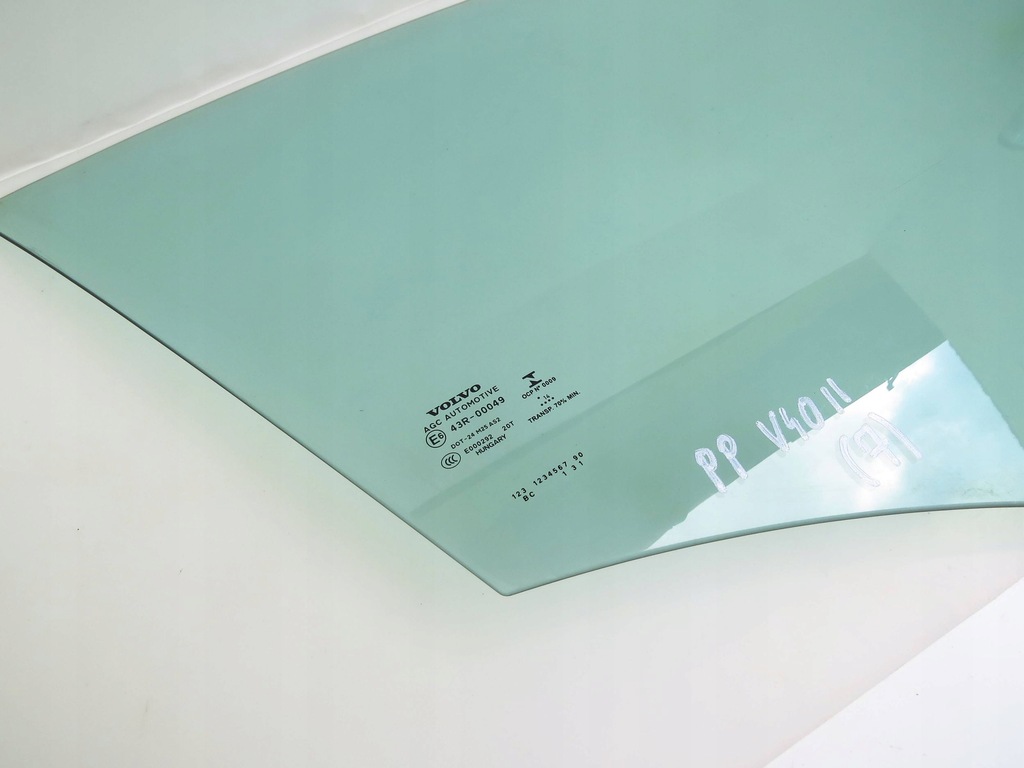 фото №5, Стекло дверь правый перед передняя volvo v40 ii 12-19
