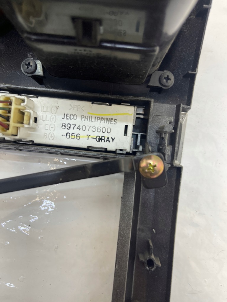 фото №5, Isuzu d-max рамка радіо панель кондиціонера 8974073600