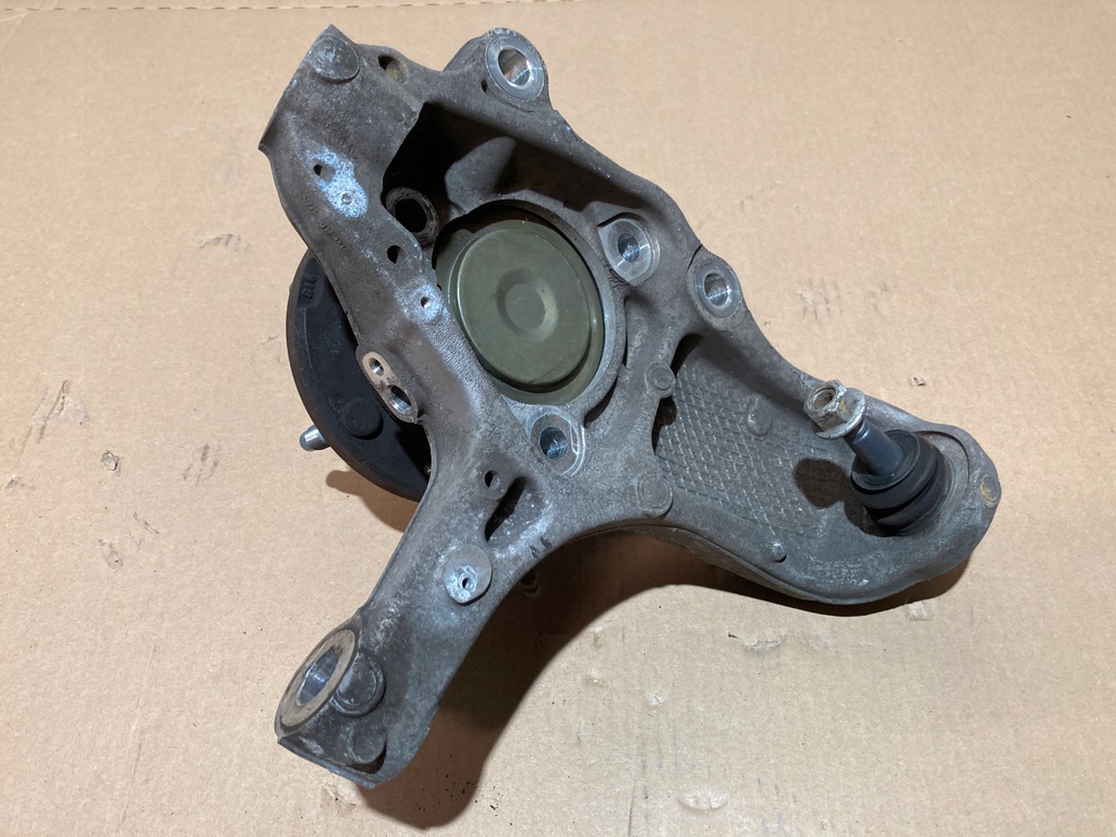 фото №9, Поворотний кулак ступиця правий перед chevrolet corvette c7