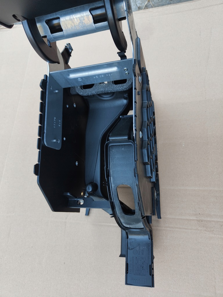 фото №5, Підлокітник велюр vw golf vi 6 plus 09-13r