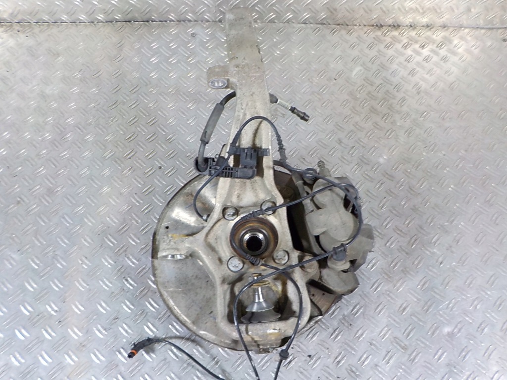 Mercedes ml166 11-15 поворотный кулак перед передняя правая в Украине