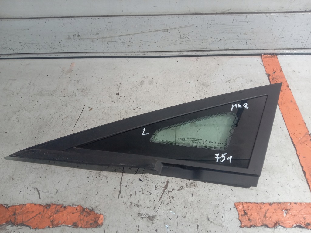 фото №1, Ford fiesta mk8 стекло кузовная левая