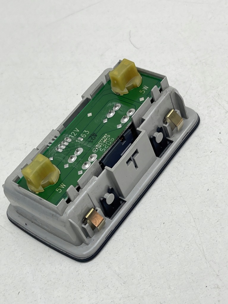 фото №5, Audi q7 4l s-line лампа внутрішня освітлення кабіни czarna