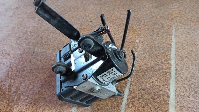 фото №1, Volvo v50 насос abs 31274911