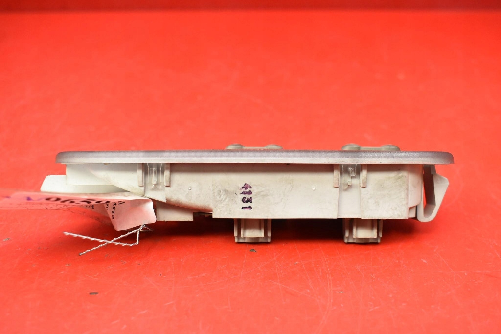 фото №3, Лампа освітлення салону перед 8200073231 renault modus 1 i 04-07