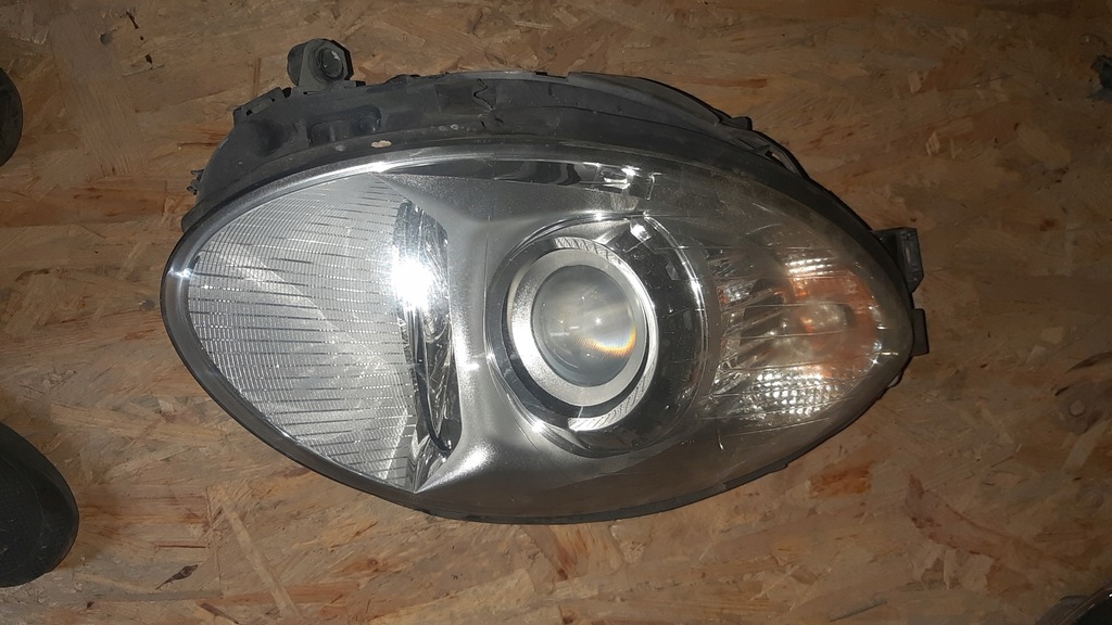 фото №1, Bi-xenon поворотный левый mercedes r 251 eu kpl