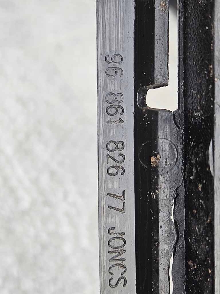 Peugeot 5008 1 бампер перед спойлер решётка Недорого