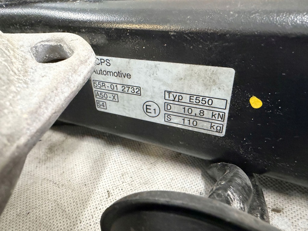 Набор фаркоп к прицепа задний volvo xc40 32351484 Киев