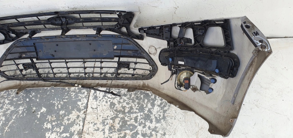 Ford mondeo mk4 рестайлинг  pdc led бампер перед передний Оригинал