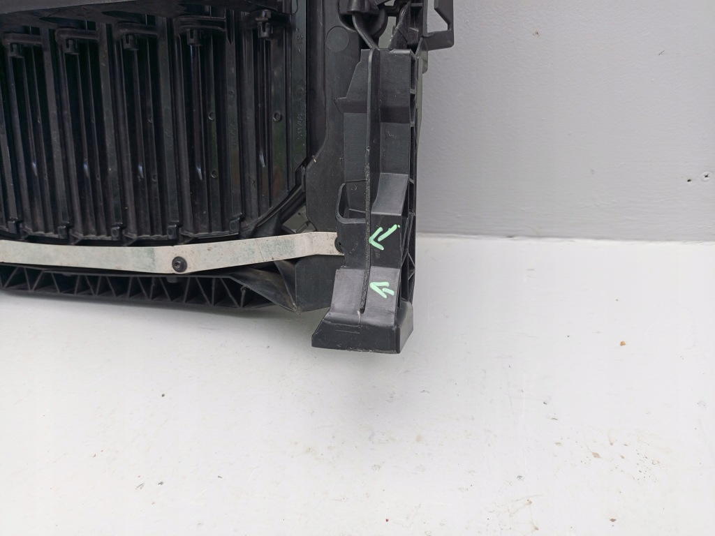 Bmw x7 g07 x5 g05 2018- воздуховод впуск воздуха жалюзи 5113226775 ÷ в Украине